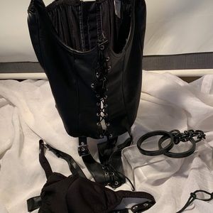 Costume wear or pleasure